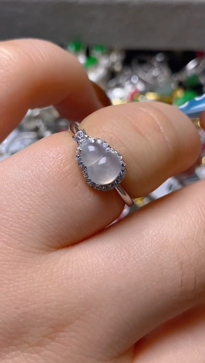 银S925镶嵌戒指翡翠百内无证书