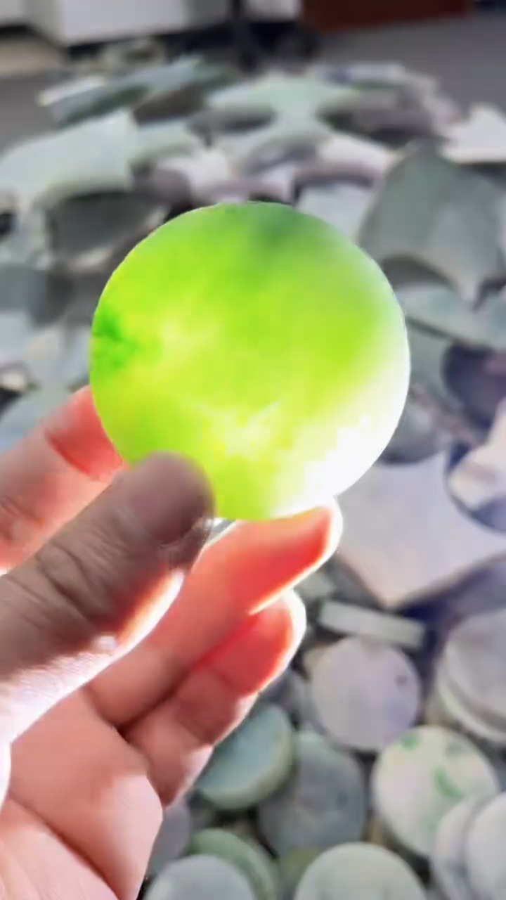 【闪购商品】翡翠挂件未镶嵌A货康壹040