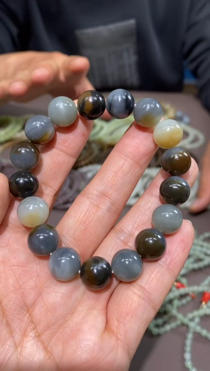 【闪购商品】和田玉手链未镶嵌颜色多样性发货拍一发一