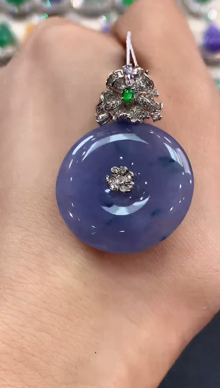 【闪购商品】翡翠吊坠(不含链)18K金镶嵌 C4有色差