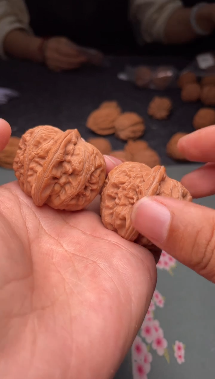 把件文玩核桃a200  元宝    42尺小水尖