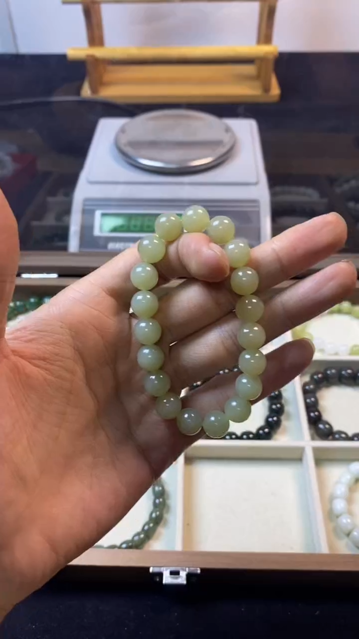 未镶嵌手串和田玉主播推荐！！
