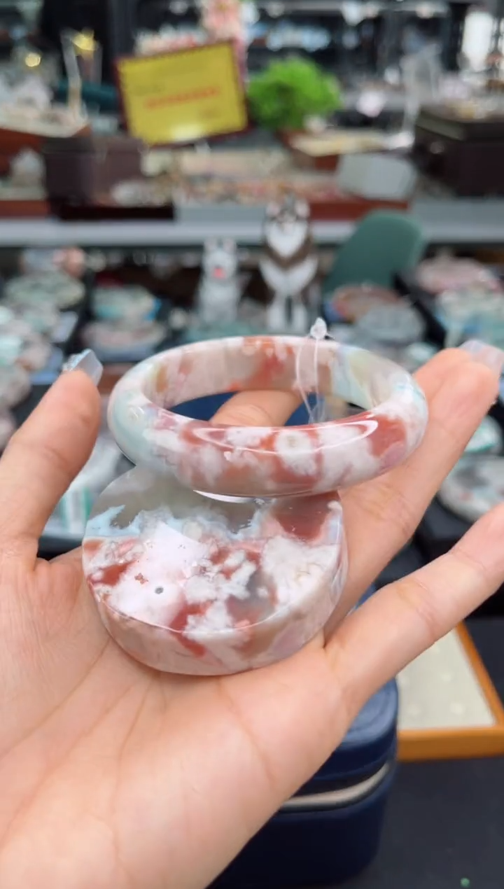 【闪购商品】石英质玉手镯未镶嵌56圈口（赠品镯心）2S9039