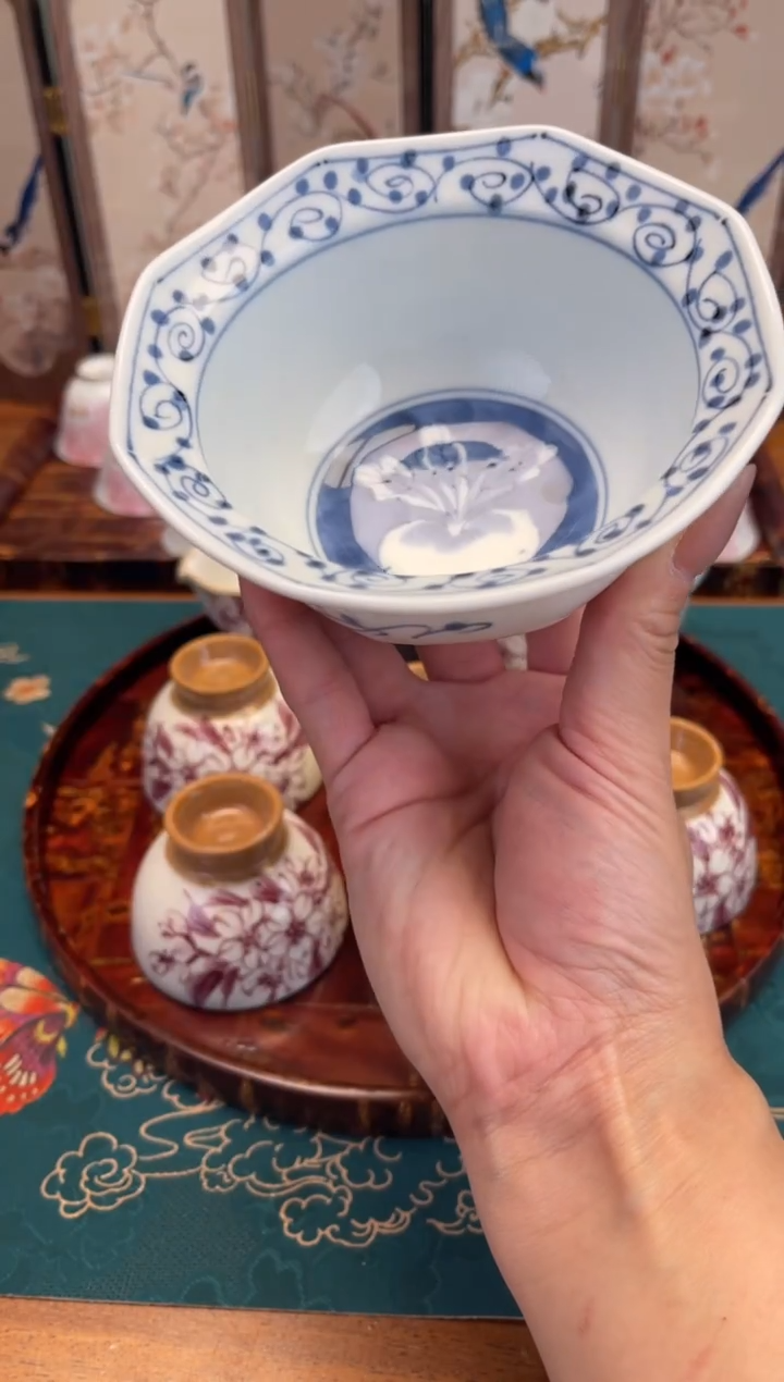 瓷片蓝凛堂八角小碗尺寸11.5X7