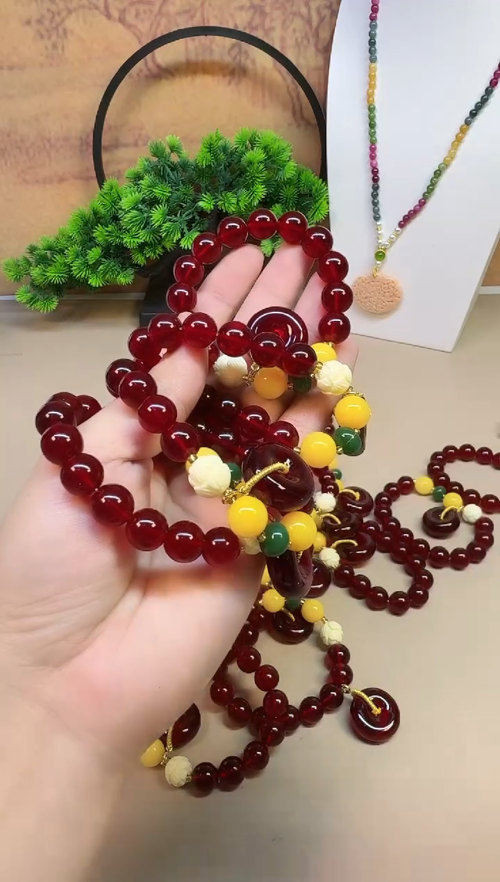 血珀颈饰14K金镶嵌A92 