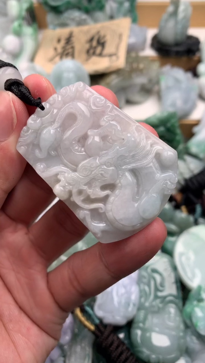 吊坠(不含链)未镶嵌翡翠1