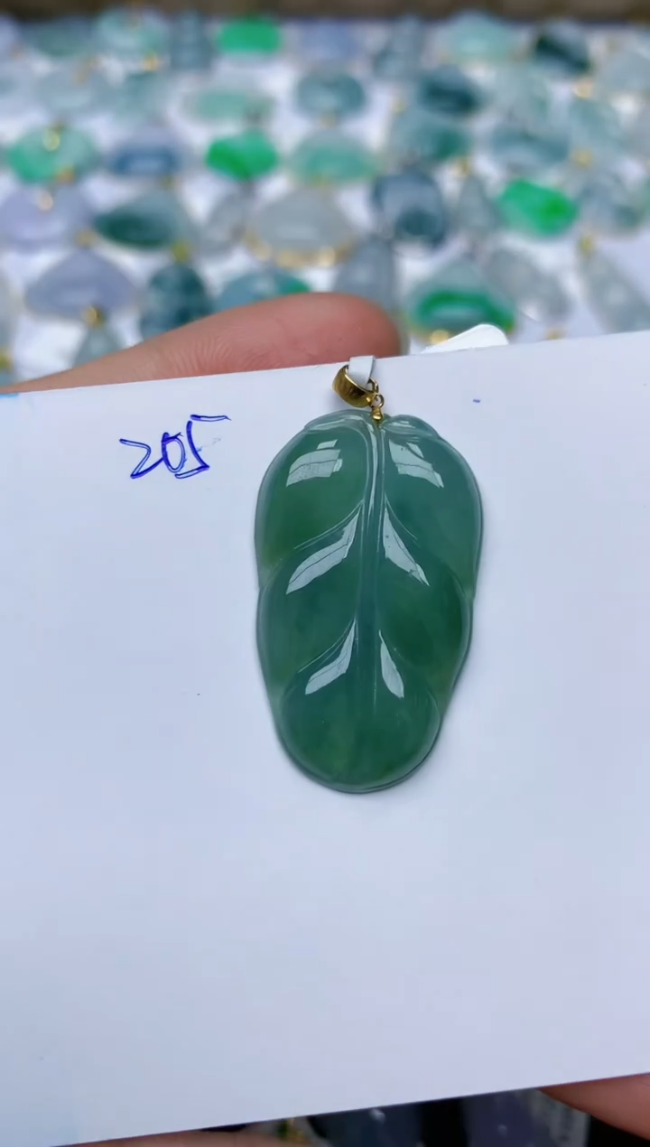 【闪购商品】翡翠颈饰18K金镶嵌天然翡翠A货    205