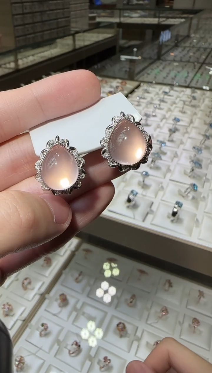 芙蓉石耳饰银S925镶嵌11*14mm星光粉水晶耳扣款