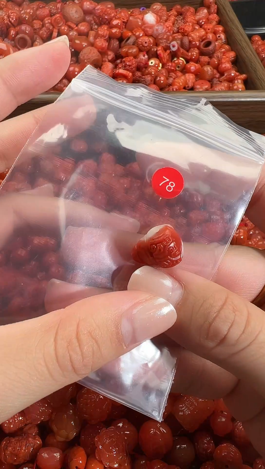 颈饰未镶嵌南红玛瑙1