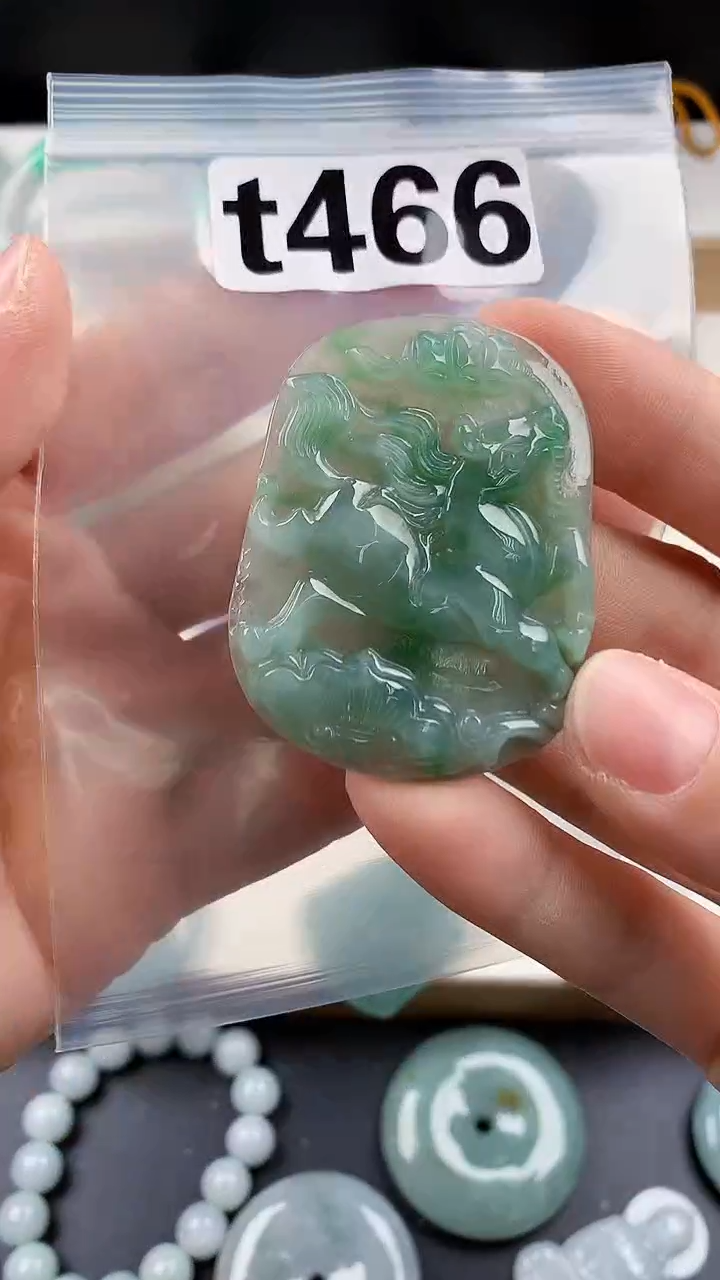 颈饰未镶嵌翡翠天然翡翠吊坠挂件