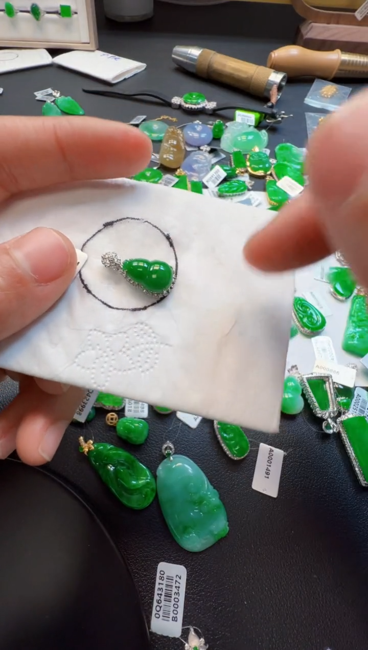 【闪购商品】定制翡翠18K金镶嵌3800元