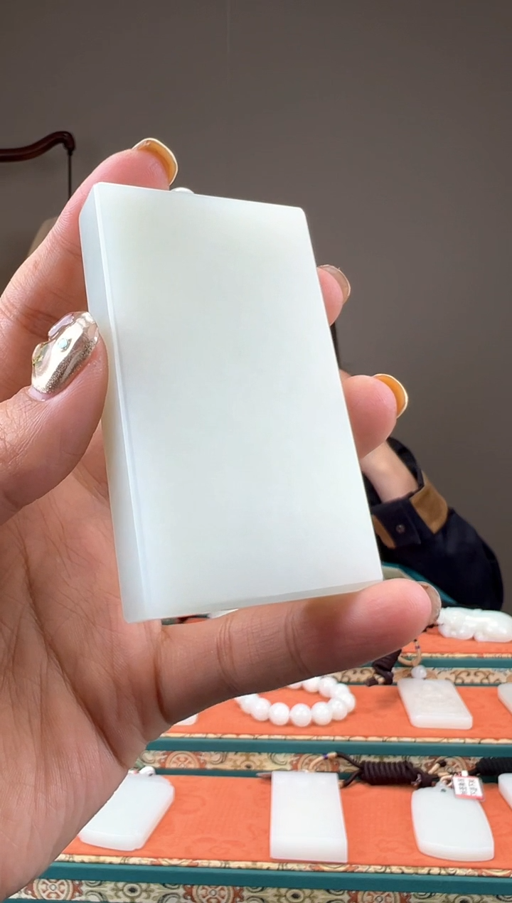 【闪购商品】和田玉颈饰未镶嵌1