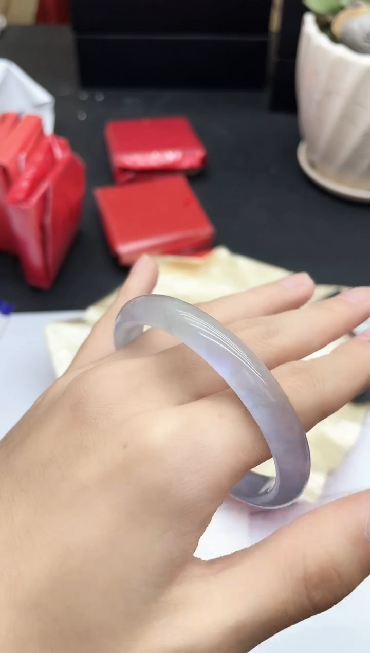 时尚冰透精品美人镯A83