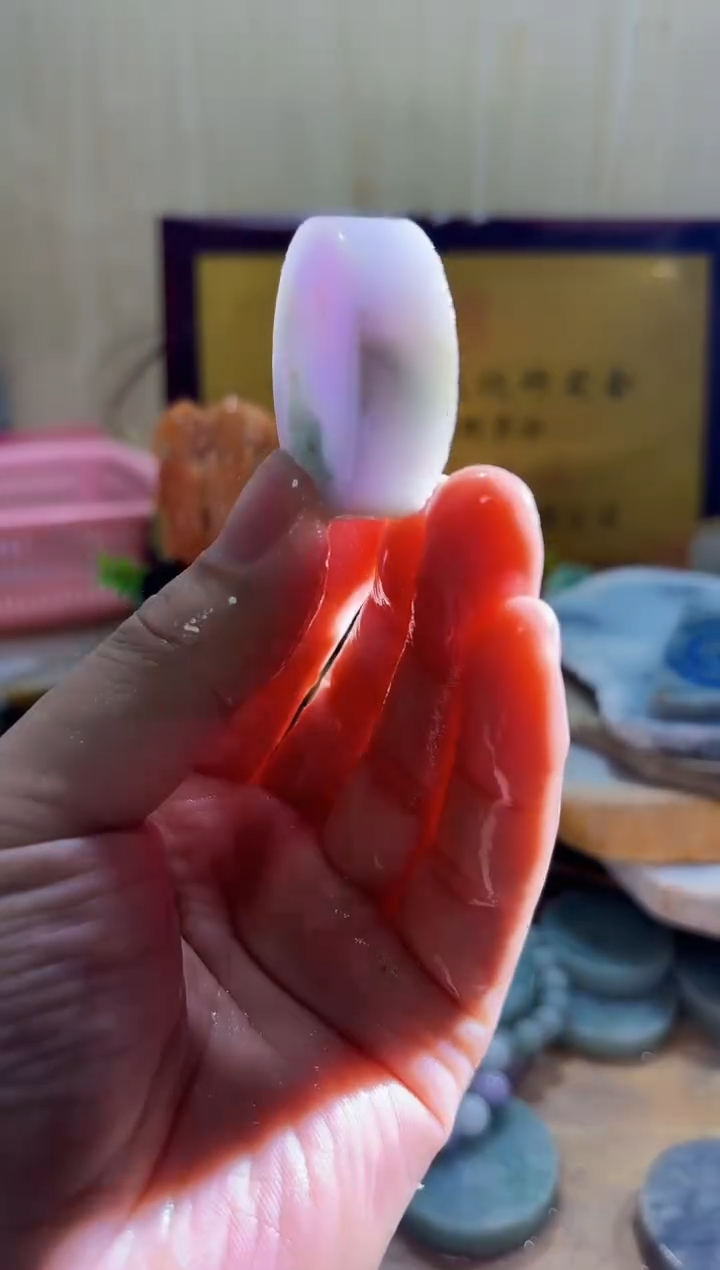 翡翠挂件未镶嵌A货常星2872