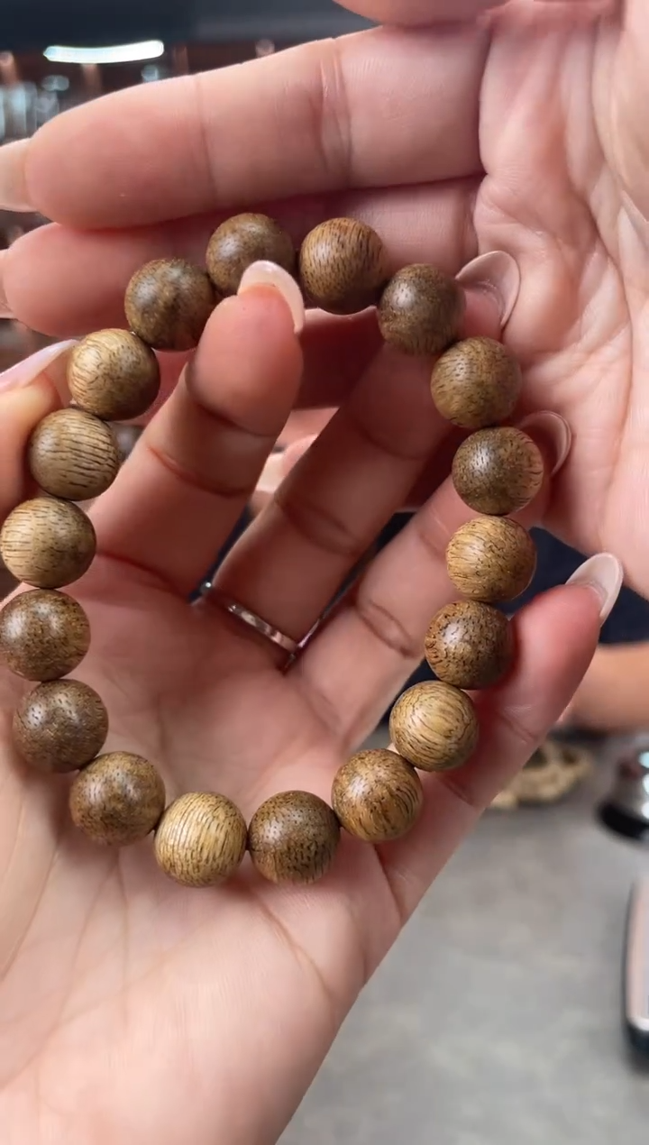 【闪购商品】沉香手串56号菩萨棋多样性发一条