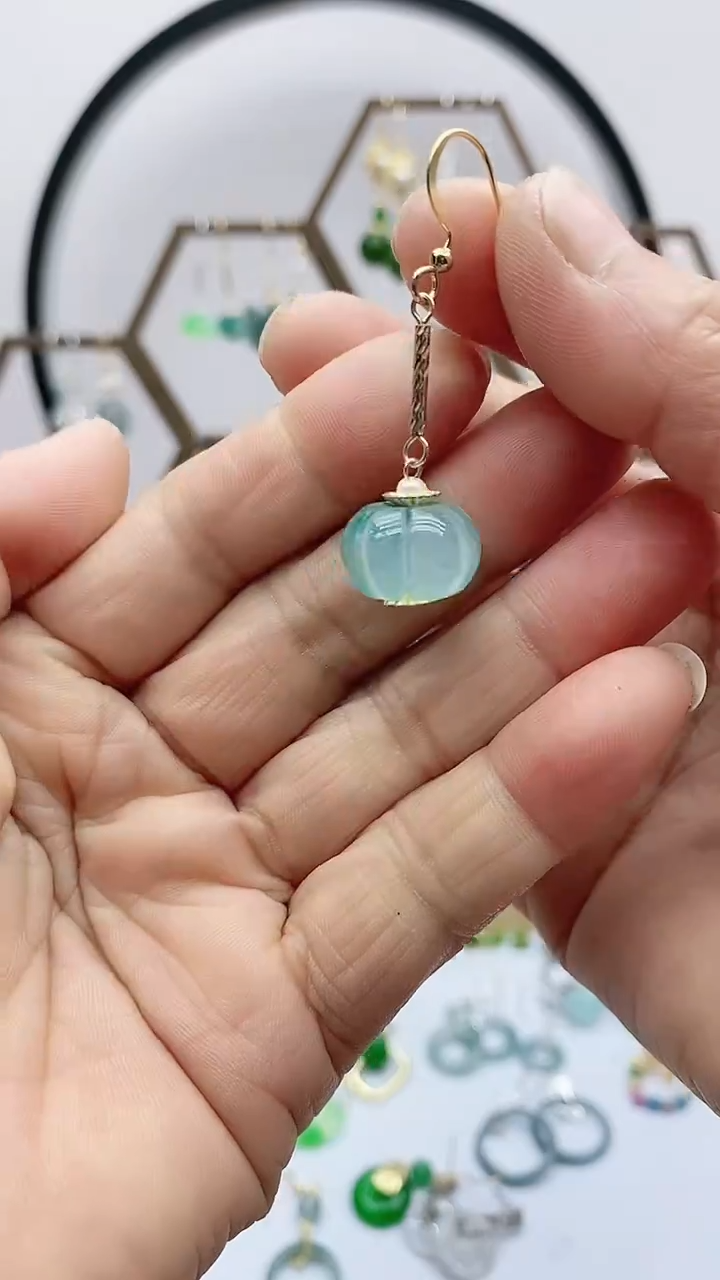 未镶嵌石英质玉（天山翠）耳饰216