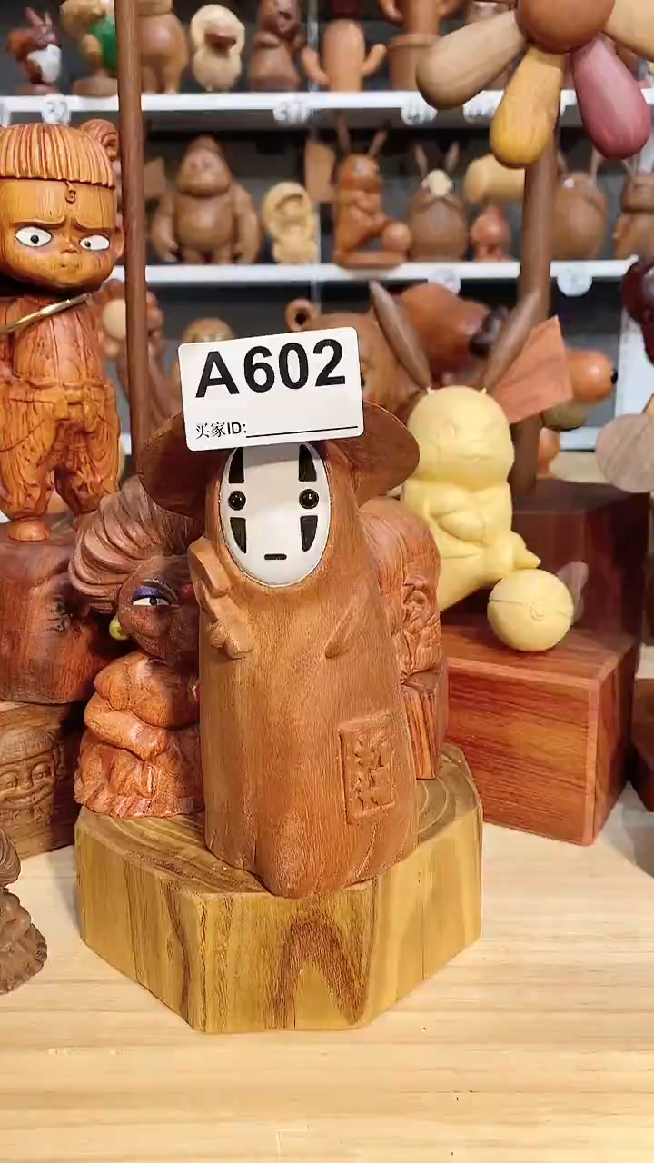 【闪购商品】木木雕摆件可爱卡通