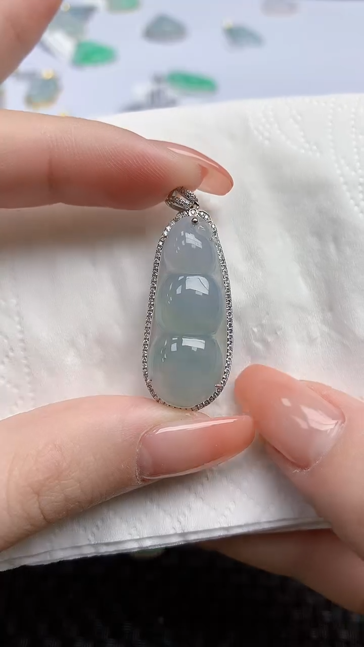 【闪购商品】翡翠颈饰18K金镶嵌天然翡翠A货