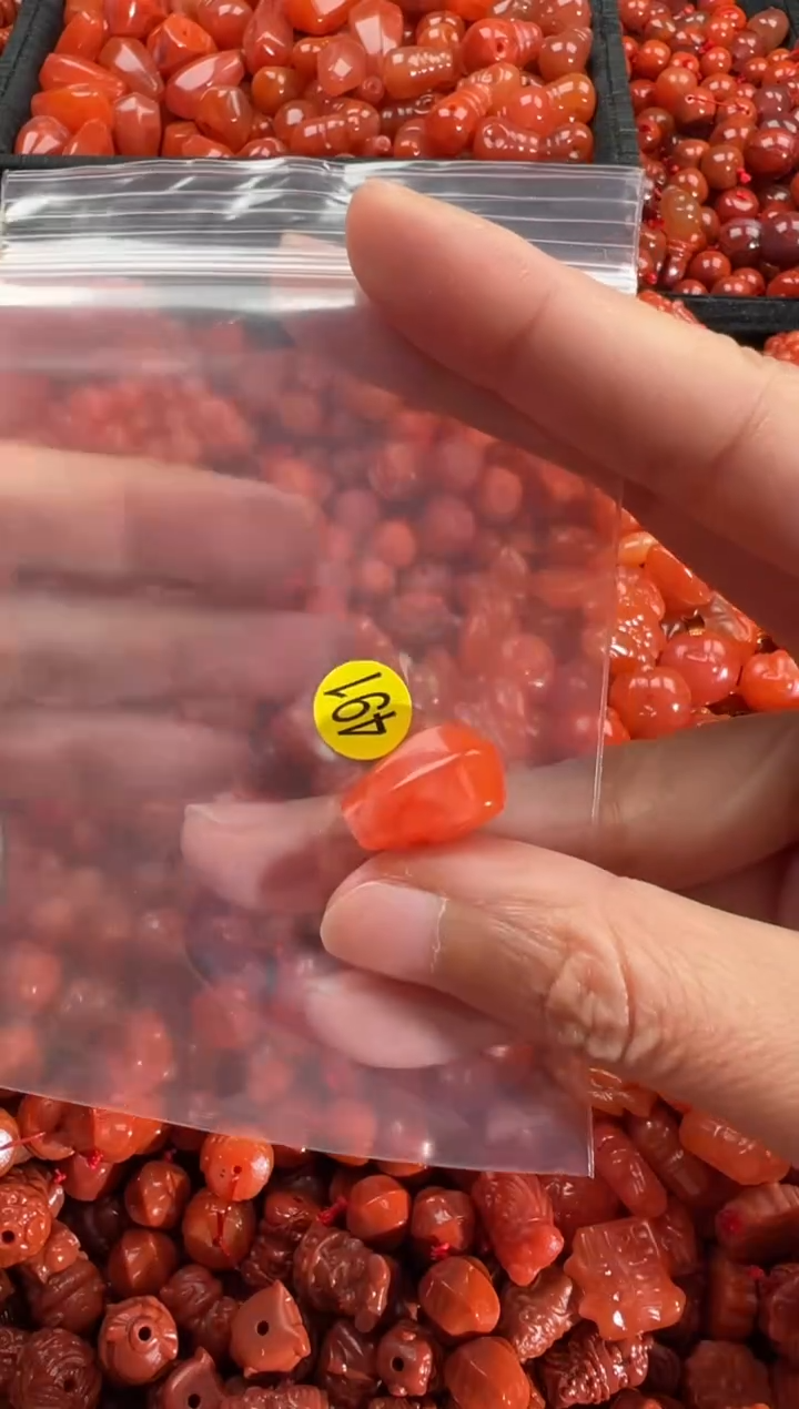 【闪购商品】南红玛瑙颈饰未镶嵌1