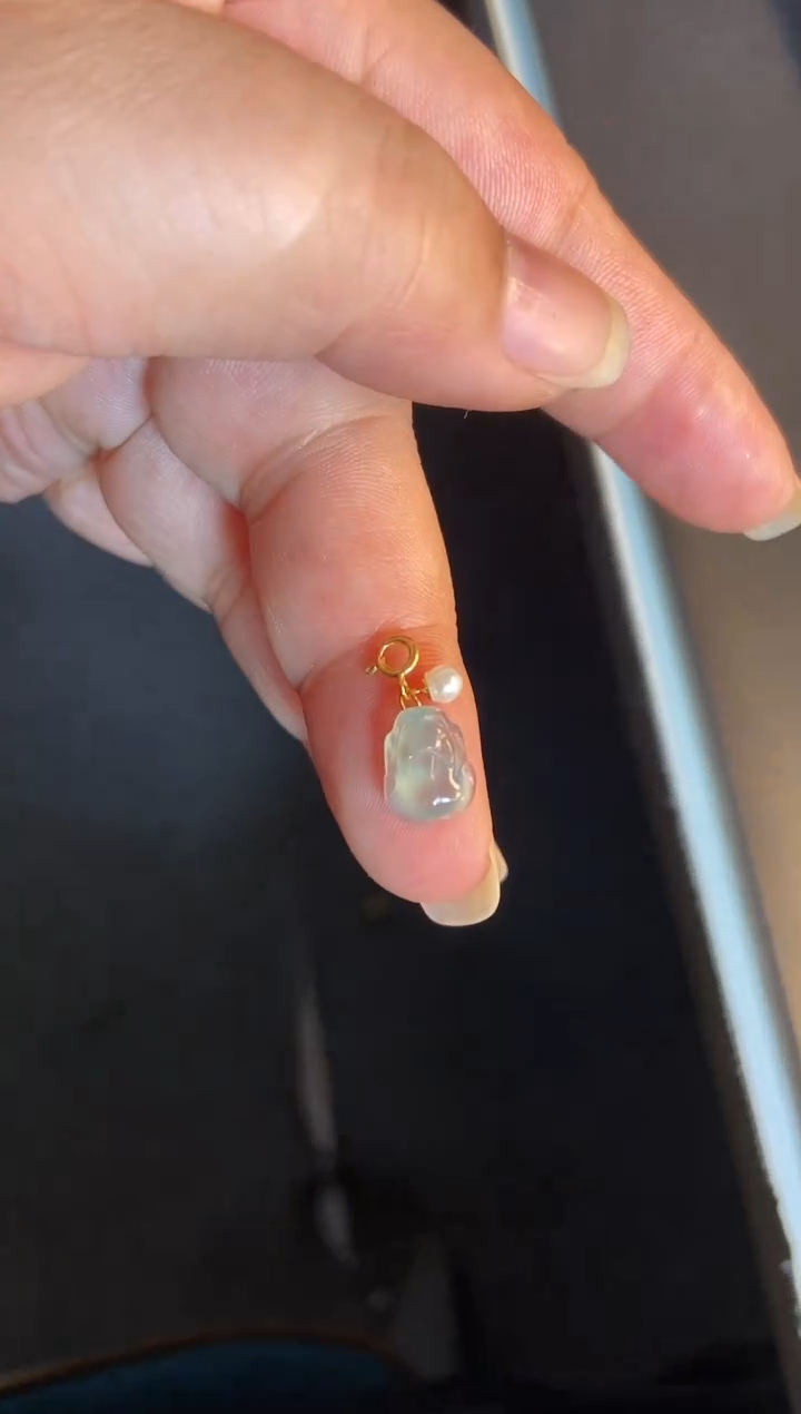 吊坠(不含链)18K金镶嵌翡翠1