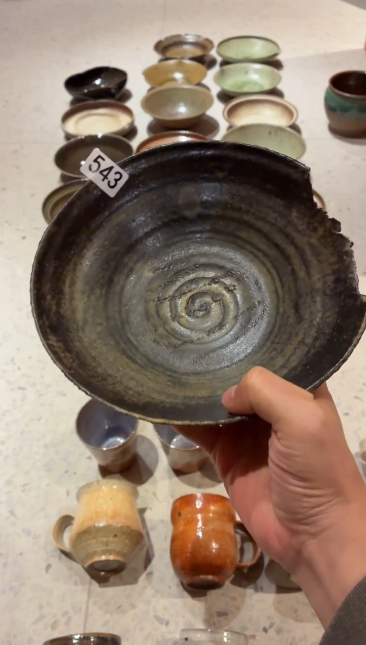 瓷片迁***玲543黑粉引点金盘1个