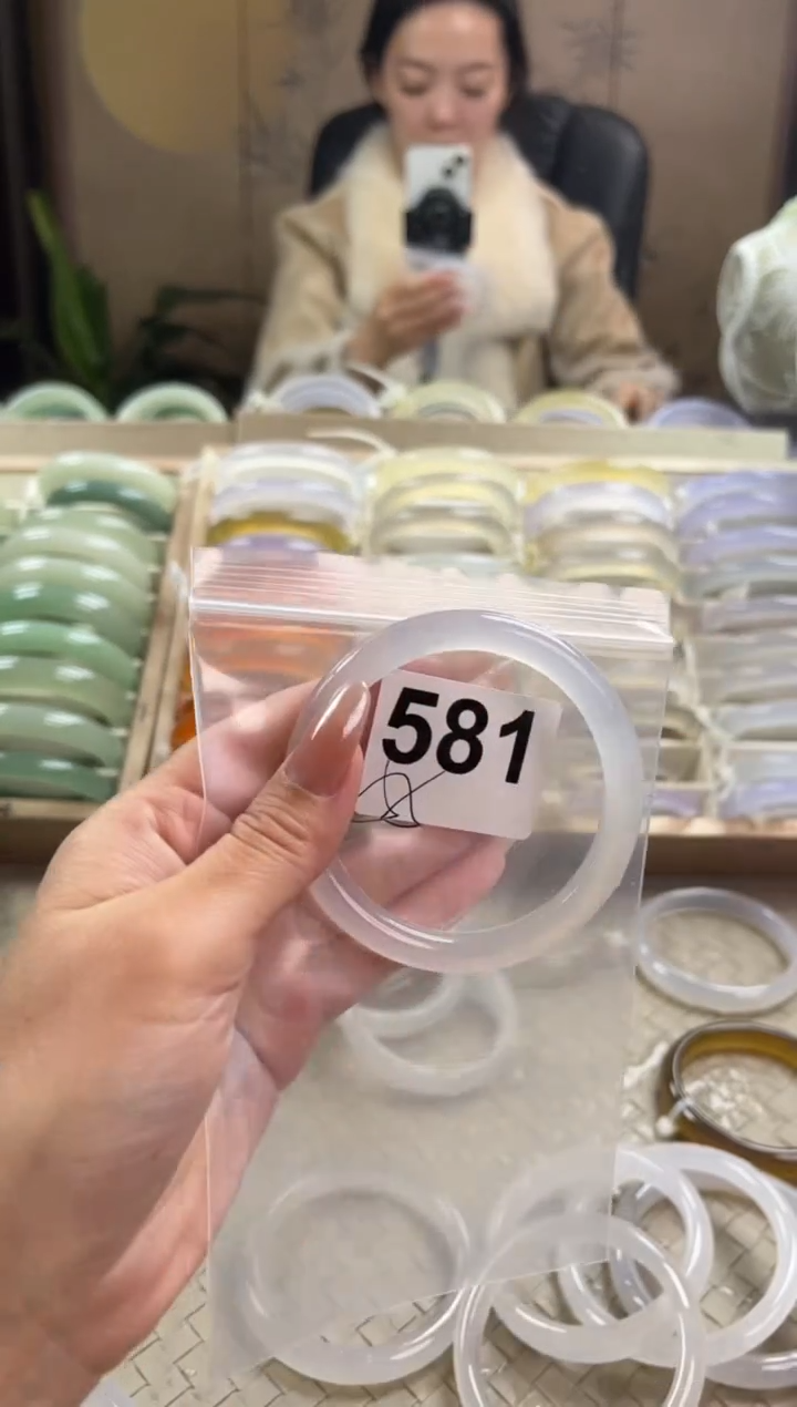 手镯玛瑙/玉髓未镶嵌581