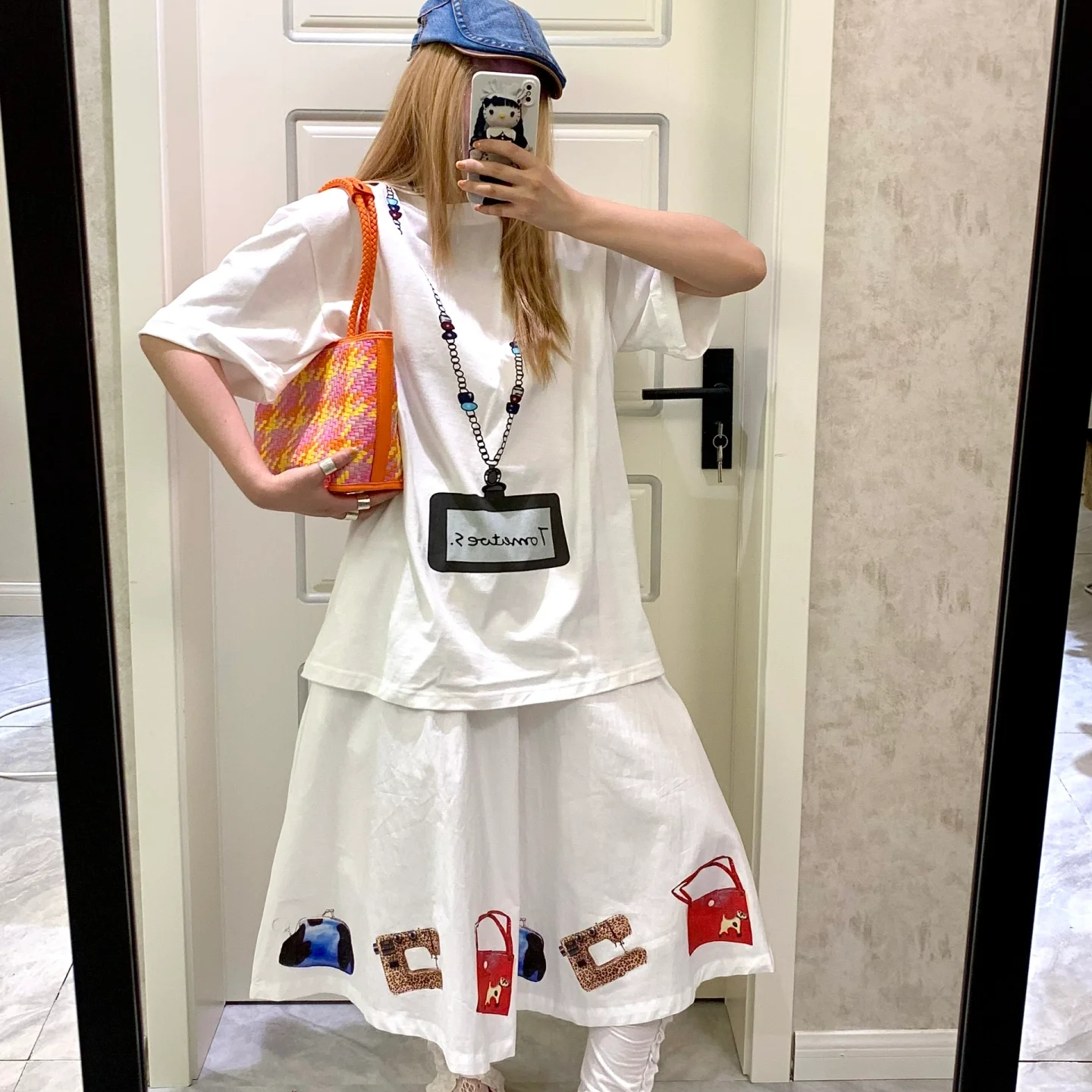 【奥莉】2025春夏：设计感挂牌印花显瘦垫肩短袖T恤9181