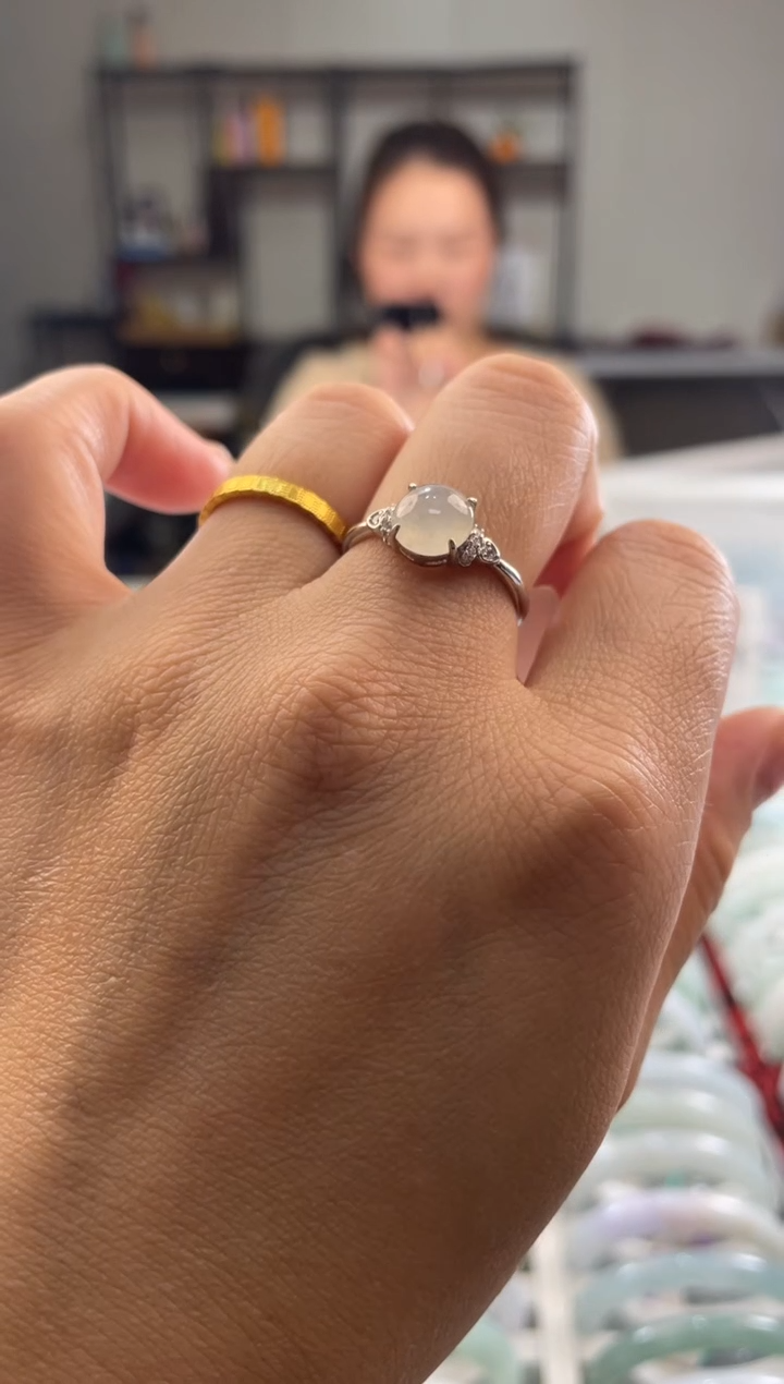 未镶嵌戒指翡翠?***?多样性发一