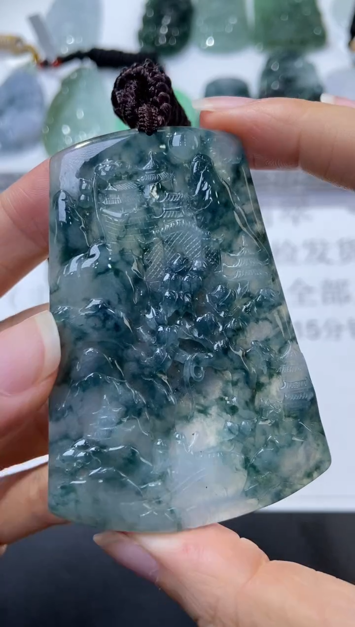 未镶嵌挂件翡翠379398   多人