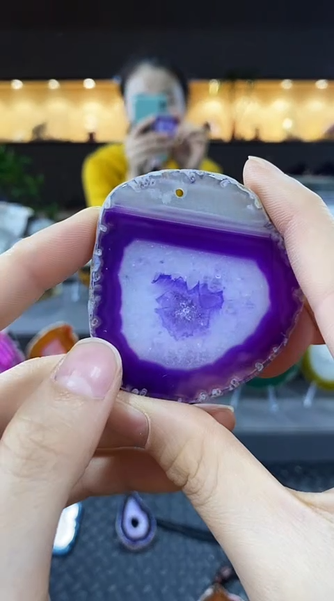 未镶嵌颈饰玛瑙/玉髓一*宙玛瑙