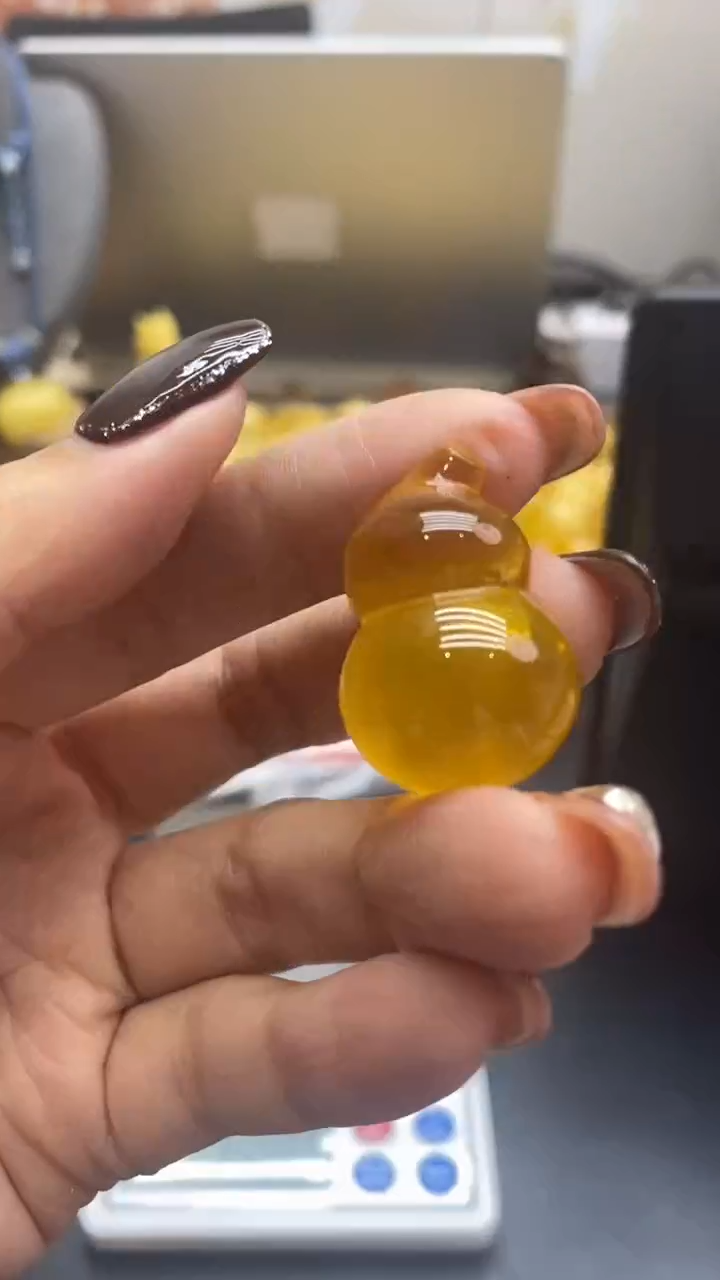 琥珀未镶嵌珠宝奇石576