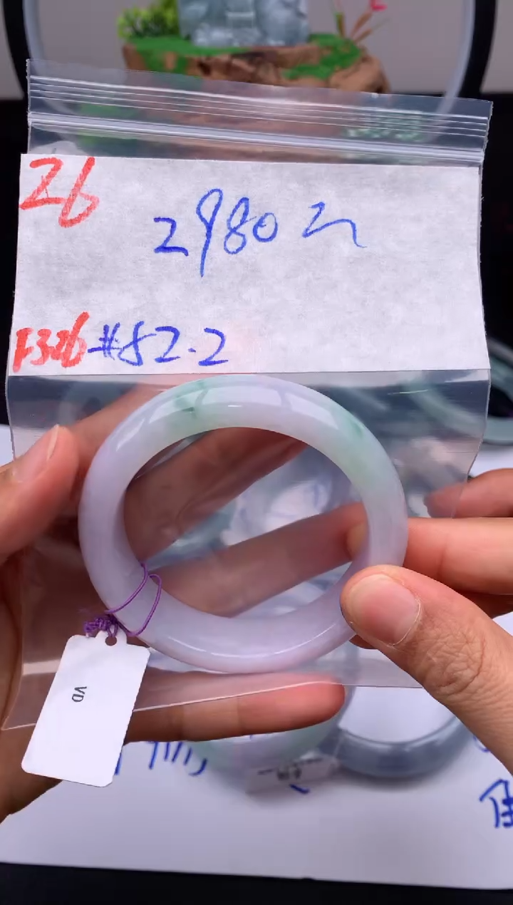 定制翡翠未镶嵌毛货需精细抛光拍一发一