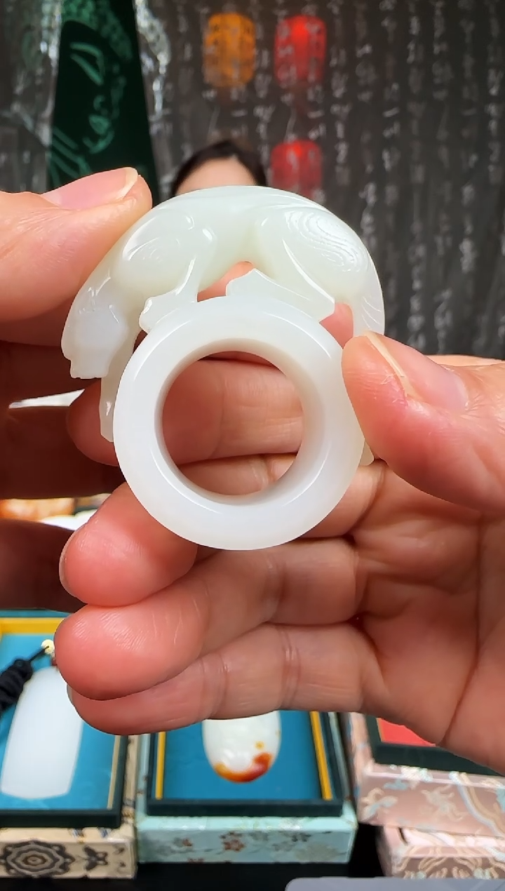 未镶嵌和田玉把件1