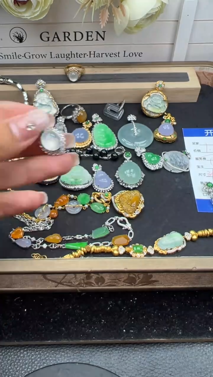 吊坠(不含链)18K金镶嵌翡翠勿拍