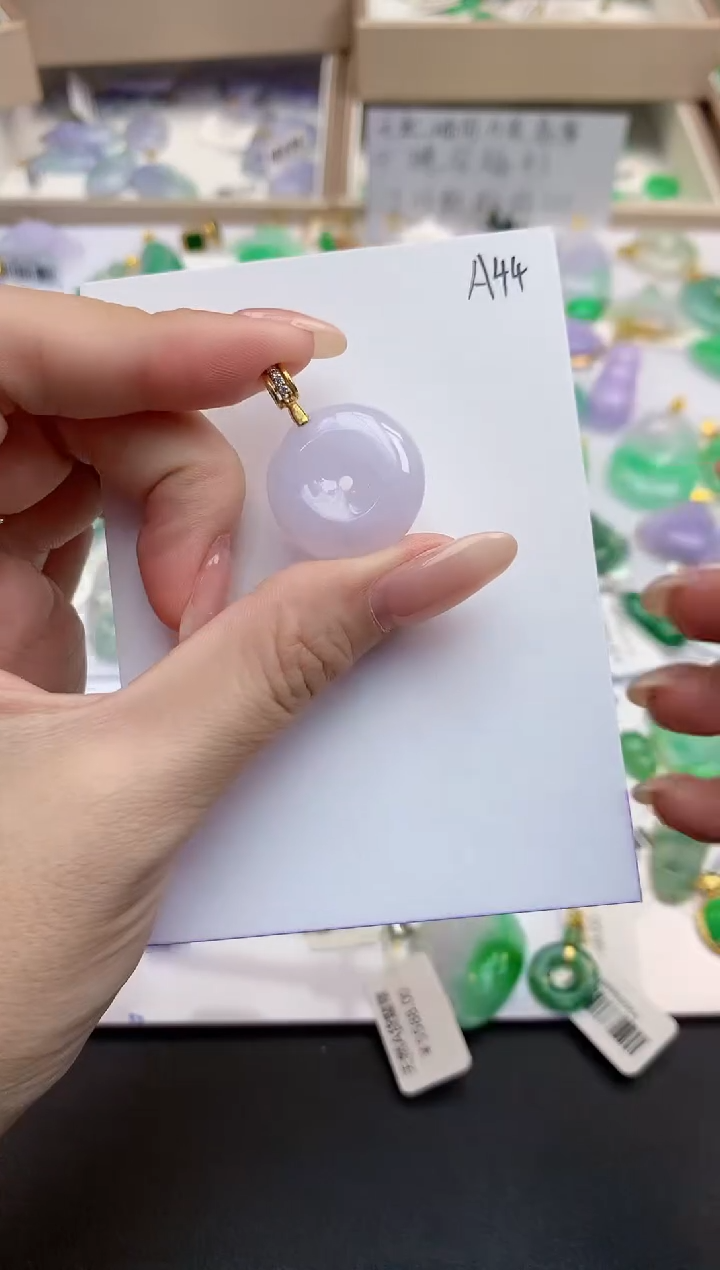 颈饰未镶嵌翡翠天然缅甸A货翡翠