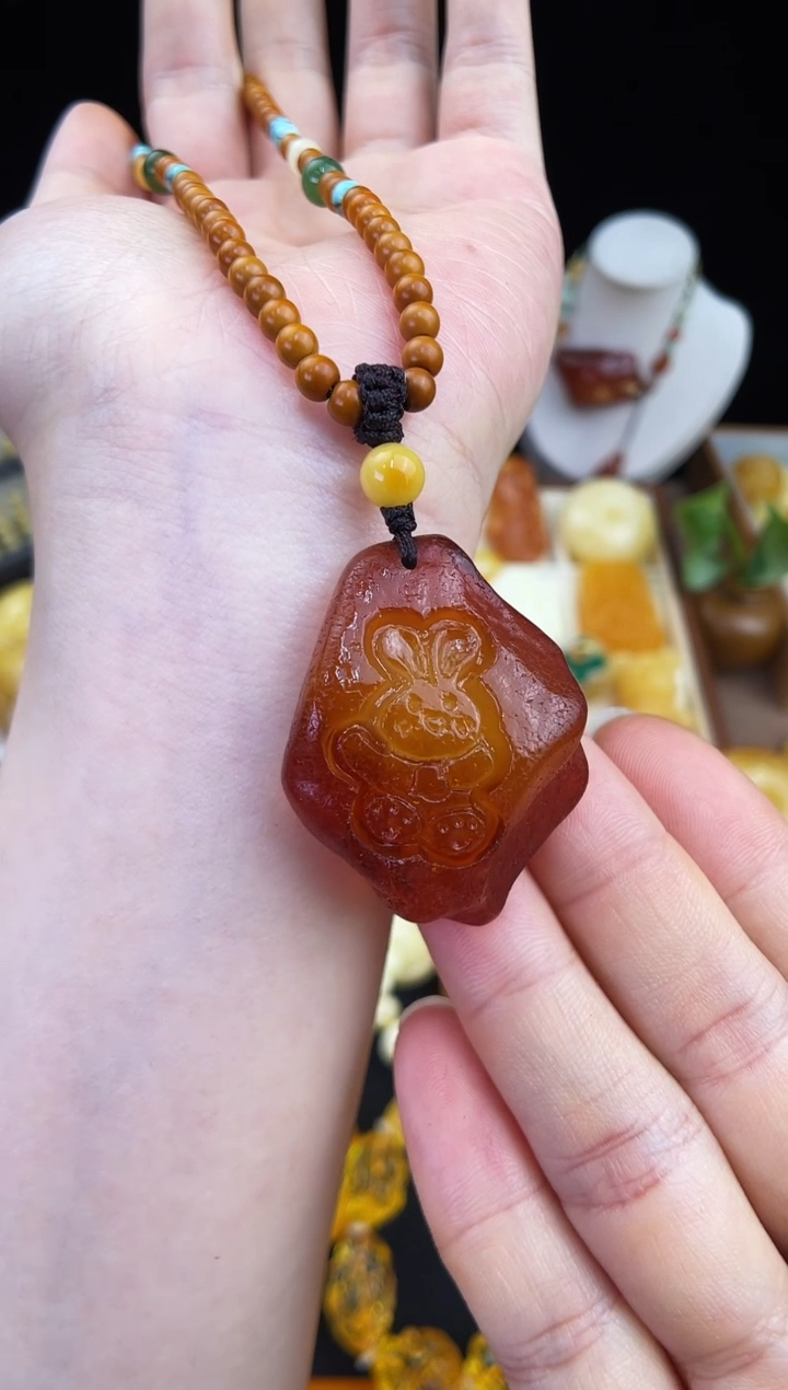 琥珀未镶嵌珠宝奇石柒月