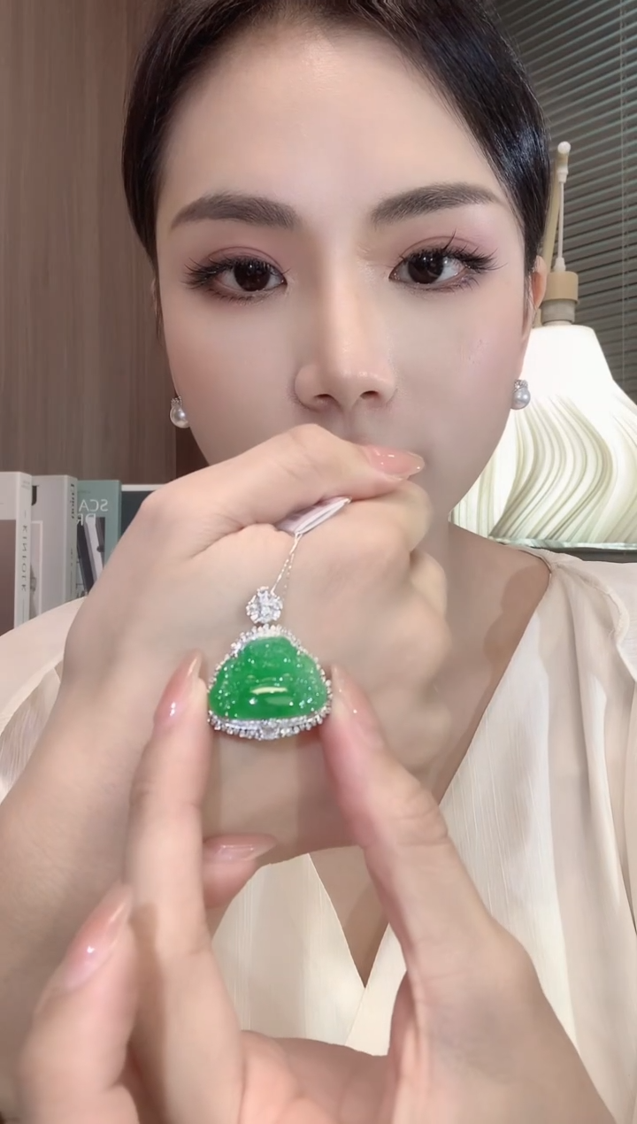 翡翠18K金镶嵌吊坠(不含链)C57