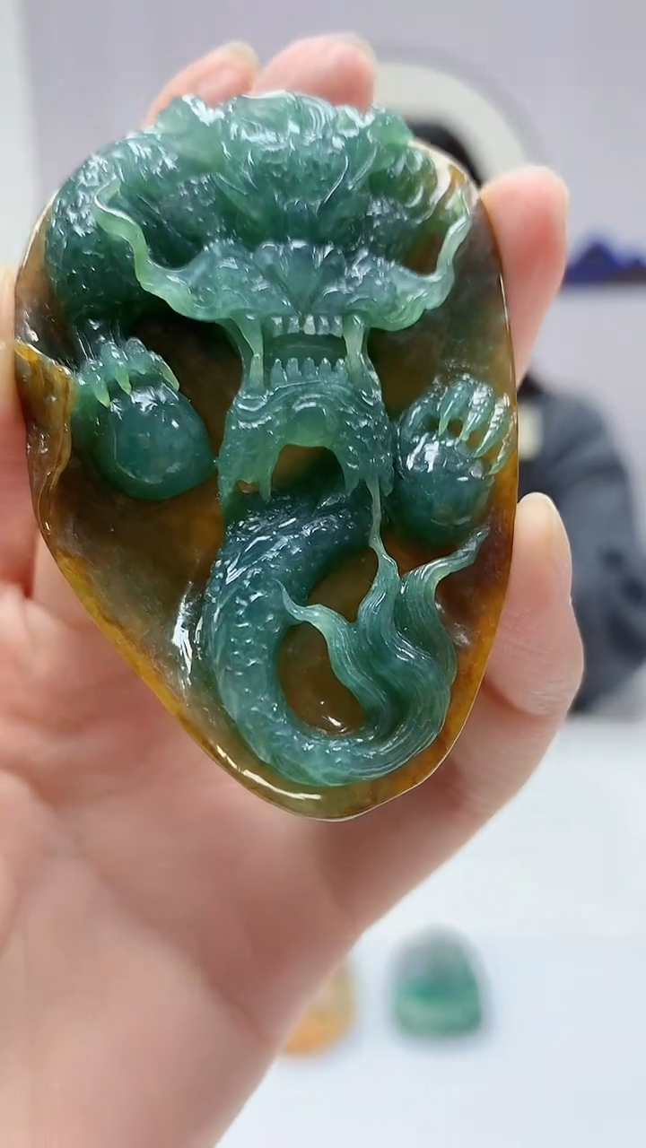 【闪购商品】定制翡翠未镶嵌4852zm-毛货挂件