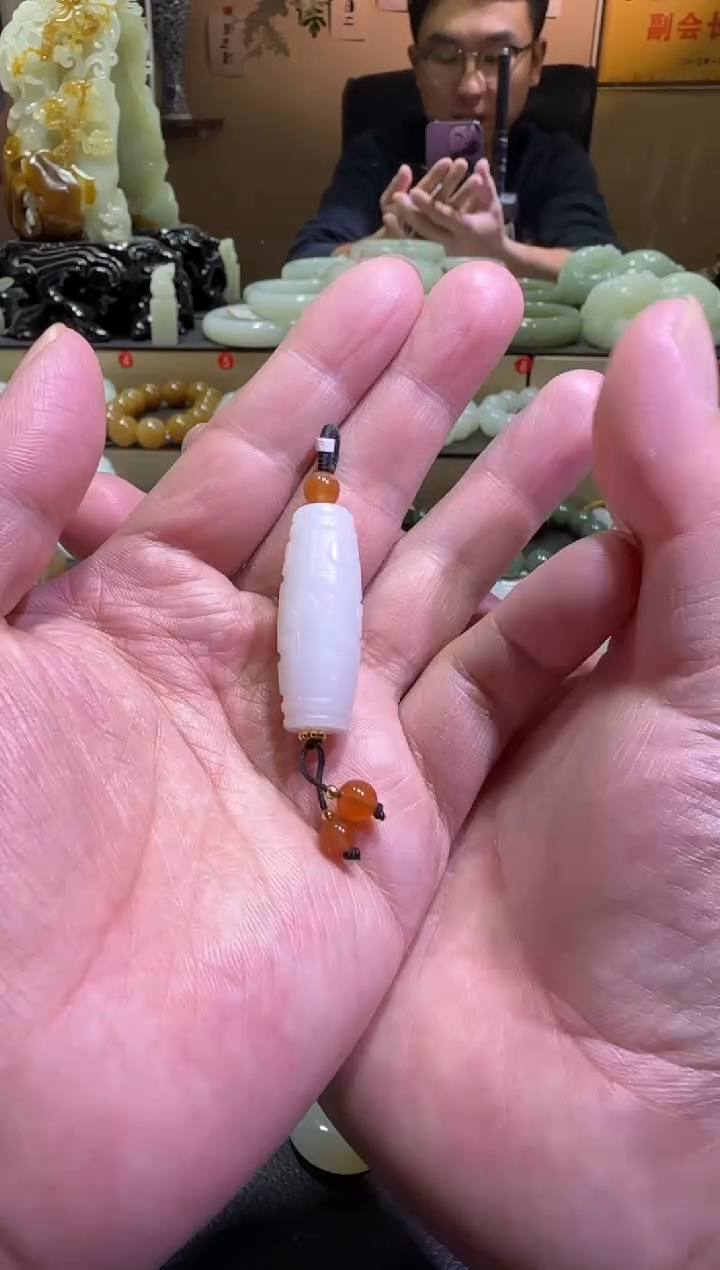吊坠(赠链)未镶嵌和田玉天泰白玉挂件（产地直发）