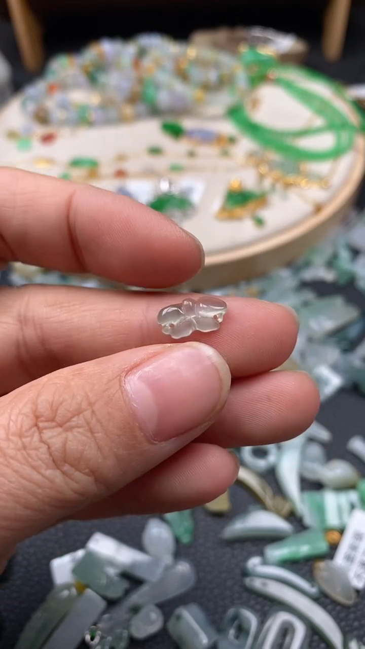 【闪购商品】翡翠颈饰未镶嵌翡翠净货26963