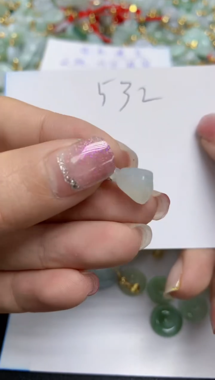 【闪购商品】翡翠颈饰合金天然翡翠A货