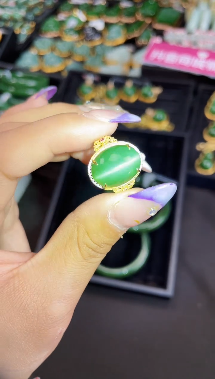 【闪购商品】和田玉戒指18K金镶嵌多样性发一