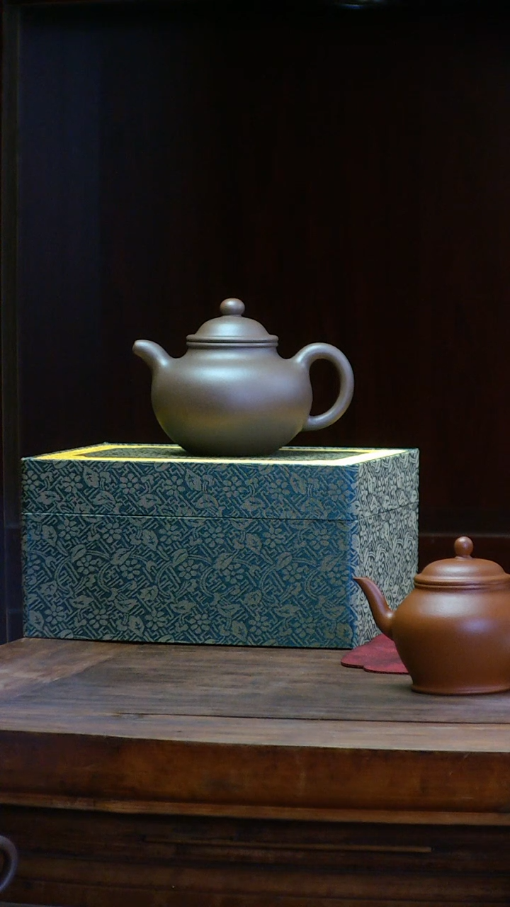 【闪购商品】紫砂茶壶松华青段250毫升大亨掇球