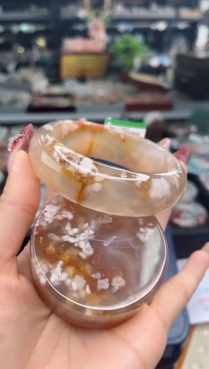 【闪购商品】石英质玉手镯未镶嵌59圈口（赠品镯心）1354993