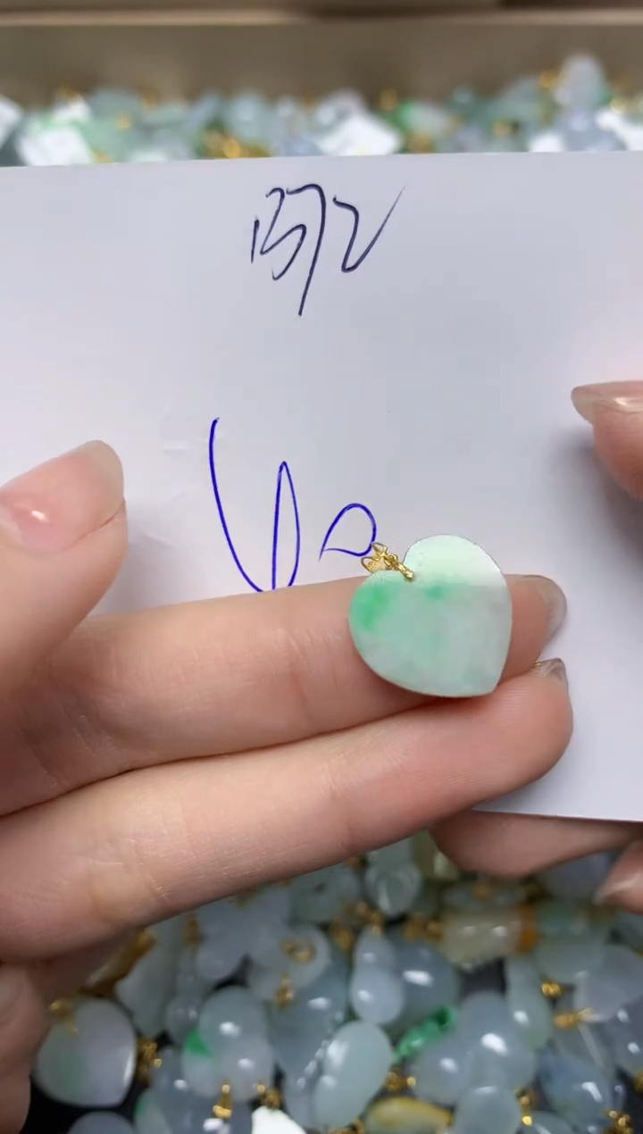 【闪购商品】翡翠颈饰18K金镶嵌 天然翡翠A货