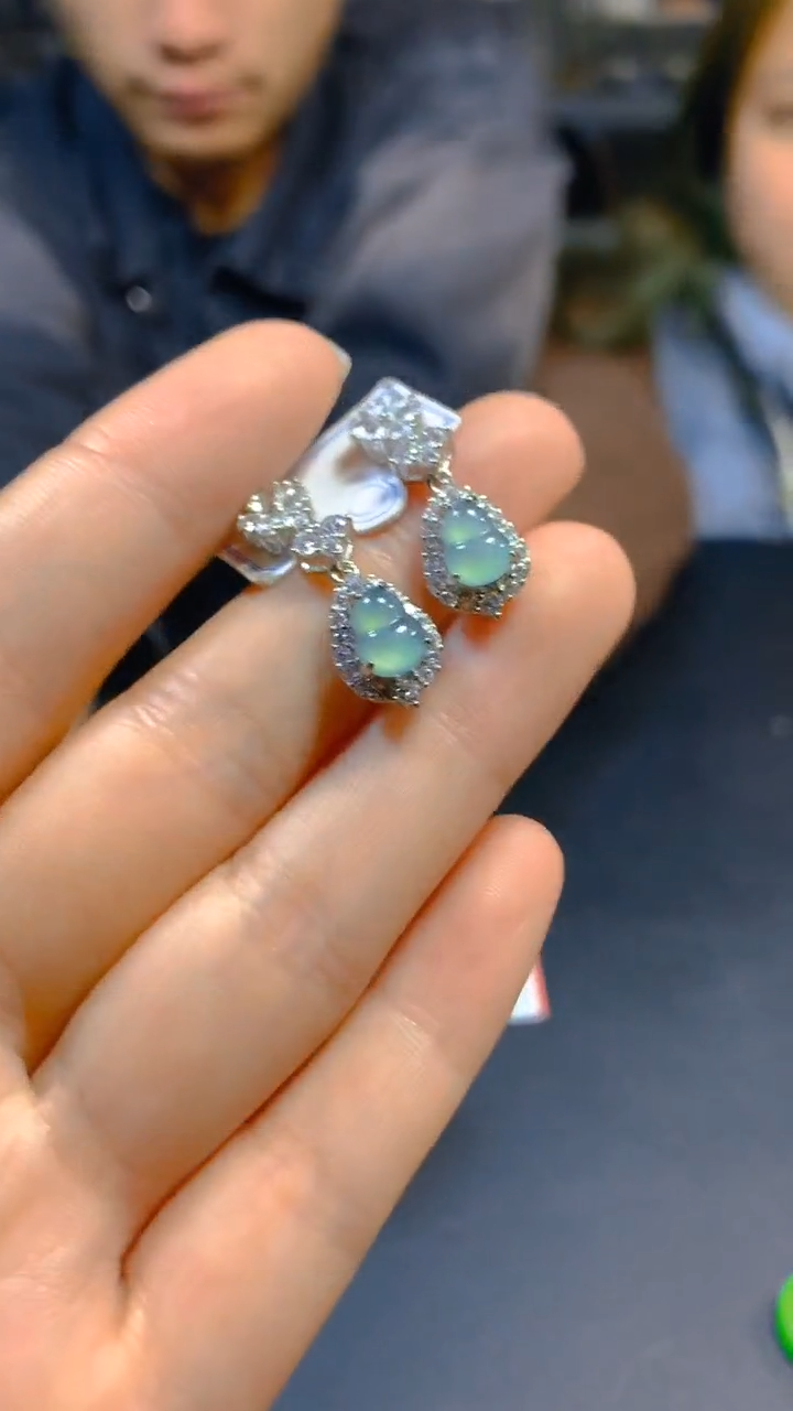 【闪购商品】翡翠耳饰未镶嵌0095537371多样性发一