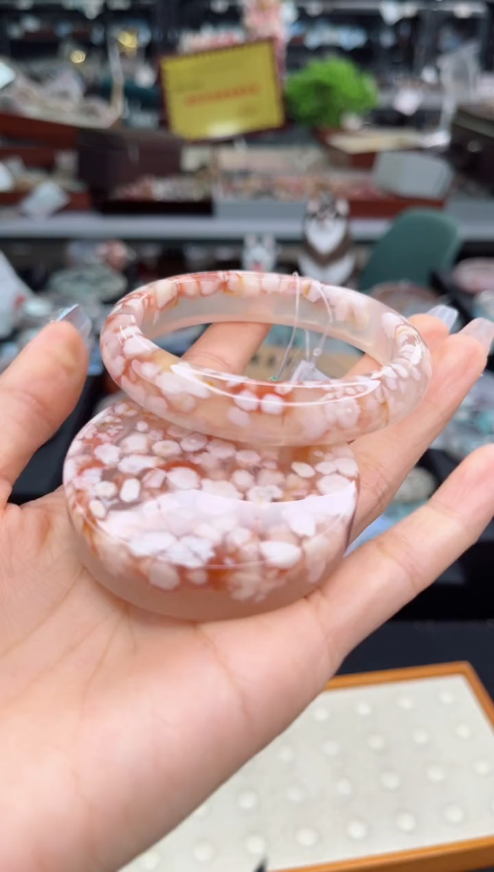 【闪购商品】石英质玉手镯未镶嵌60圈口（赠品镯心）S9882