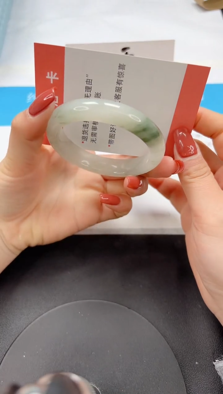 【闪购商品】石英质玉手镯未镶嵌A162-54.8