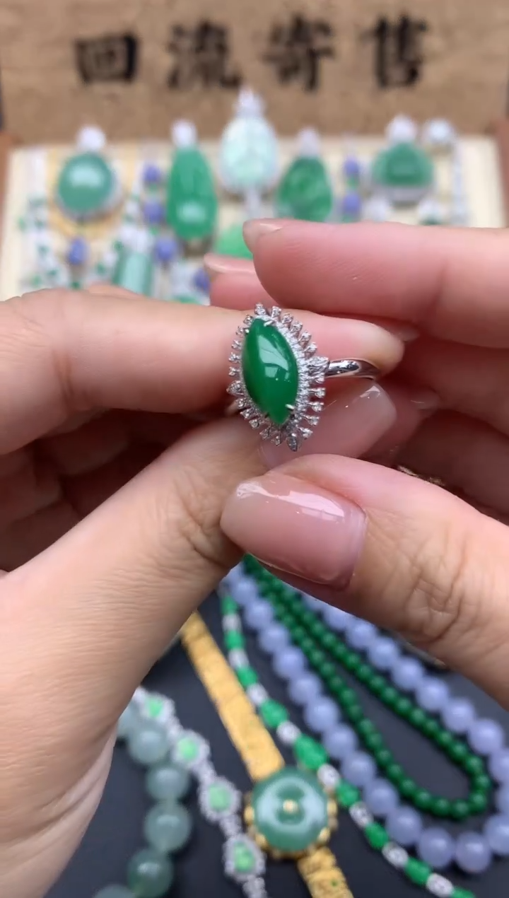 【闪购商品】翡翠戒指18K金镶嵌372-中国好珍宝