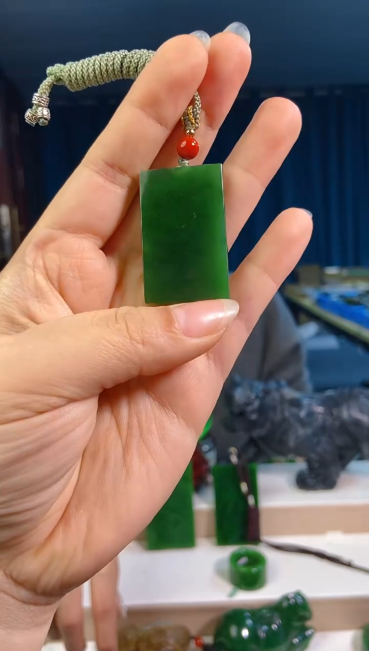 【闪购商品】和田玉未镶嵌挂件1